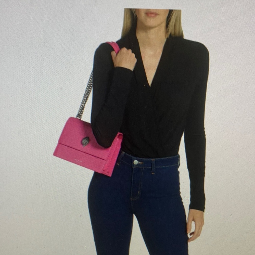 Kurt Geiger London Shoreditch Leather Crossbody Bag
KURT GEIGER LONDON